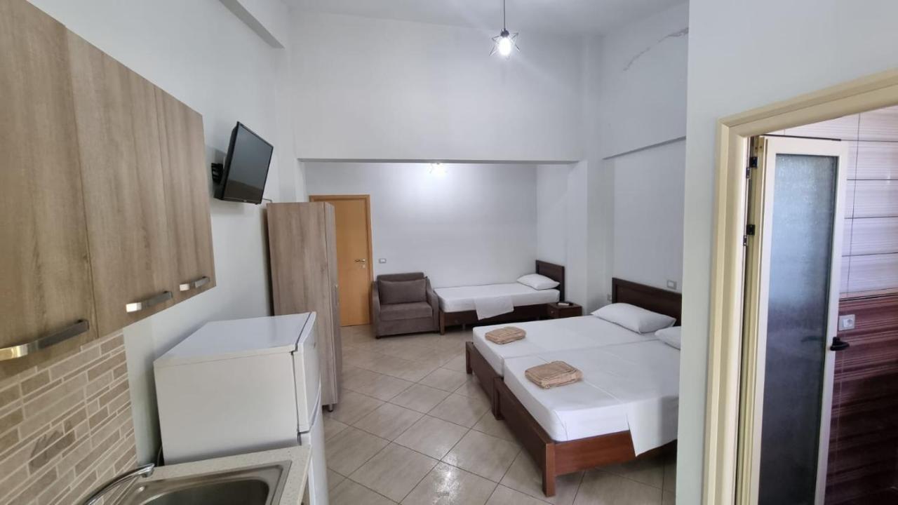Anmaor Hotel Qeparo Bagian luar foto