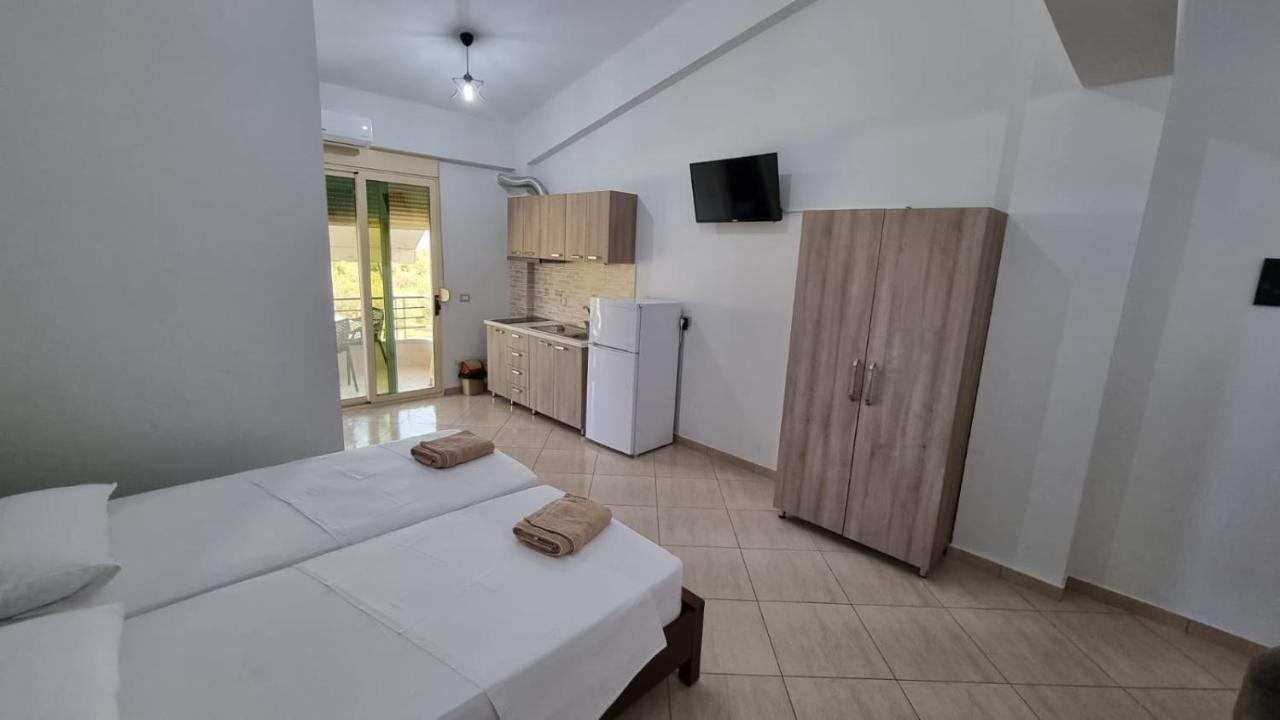Anmaor Hotel Qeparo Bagian luar foto