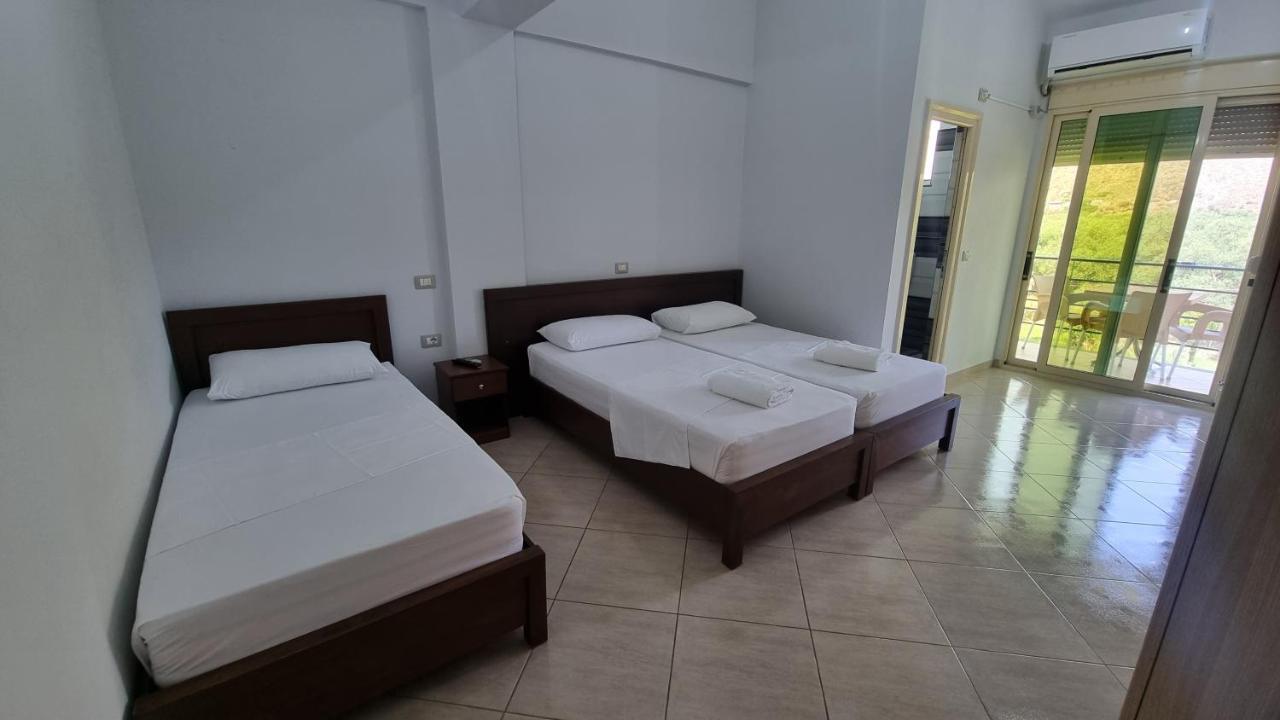 Anmaor Hotel Qeparo Bagian luar foto